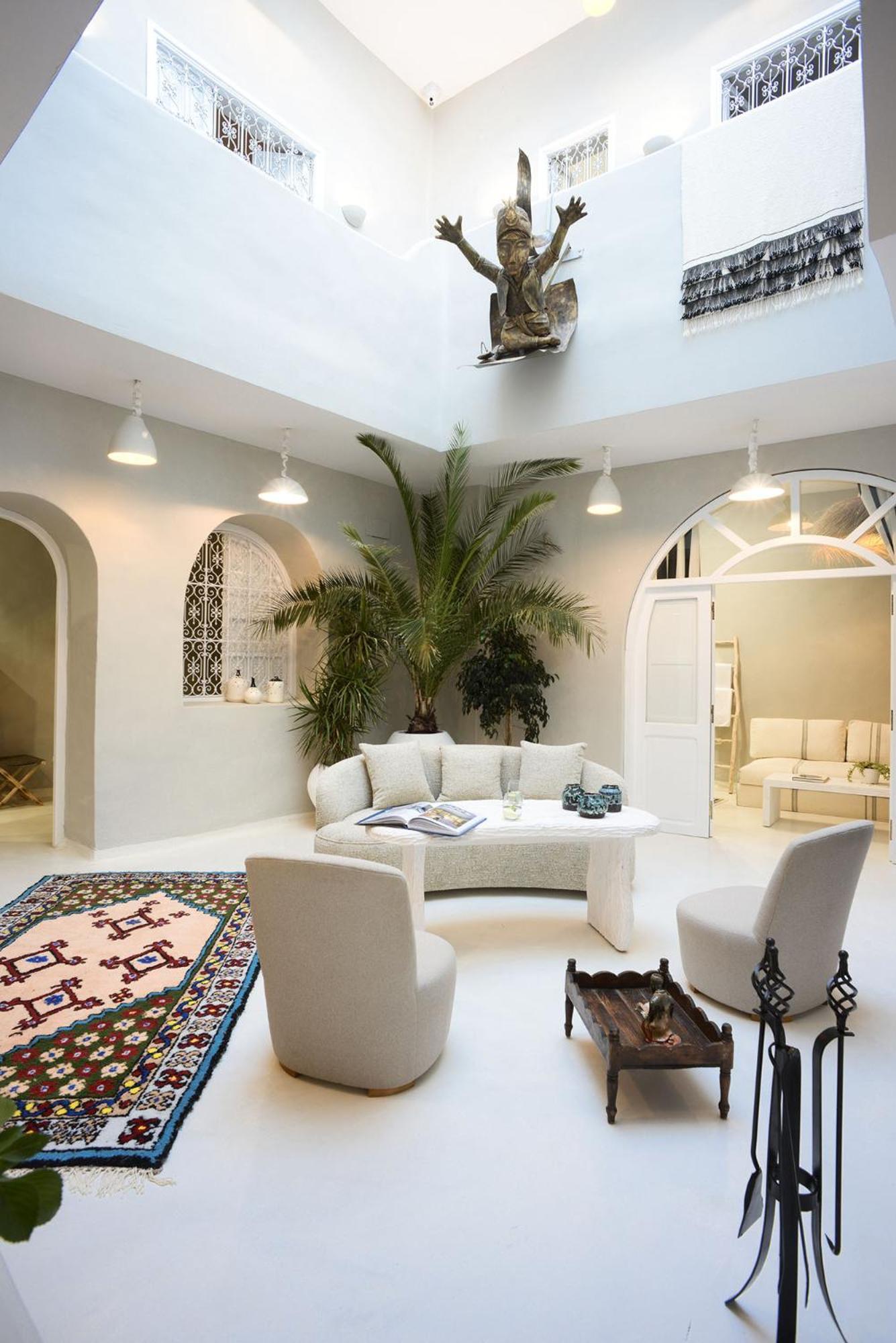 Dar Antonia Bed & Breakfast 4*